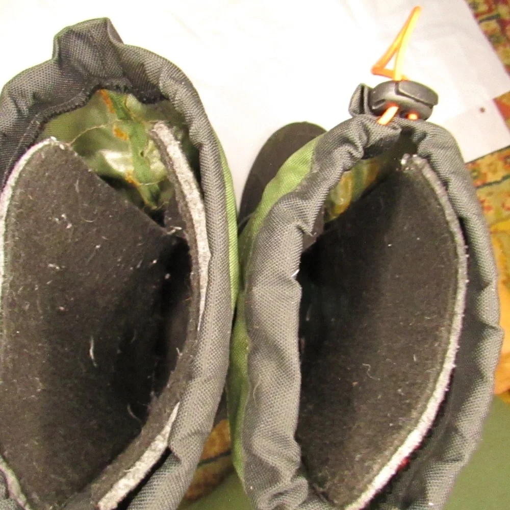 Columbia Powderbug Plus II Youth winter snow boots